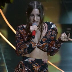 Sanremo 2024 terza serata Angelina Mango canta "La noia" - RaiPlay Sound