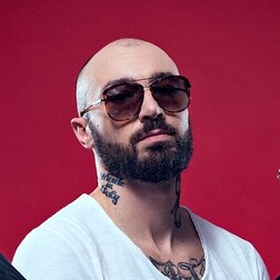 Senti Che Storia Rai Radio 2 Raiplay Radio senti che storia rai radio 2